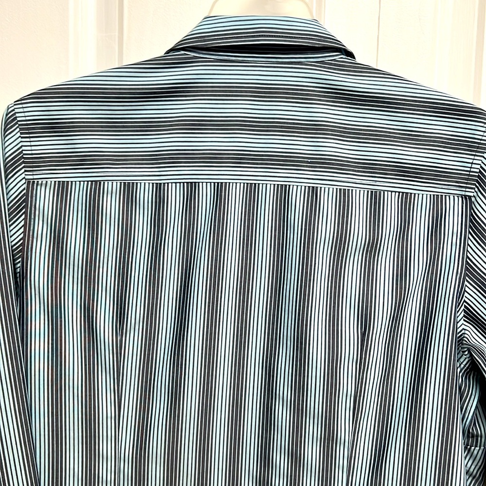 Cabelas Blue Gray Striped Collar Mid Sleeve Fitted Top Size M - Picture 6 of 7